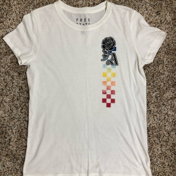Aeropostale tee‎ shirt juniors size large - Picture 1 of 2